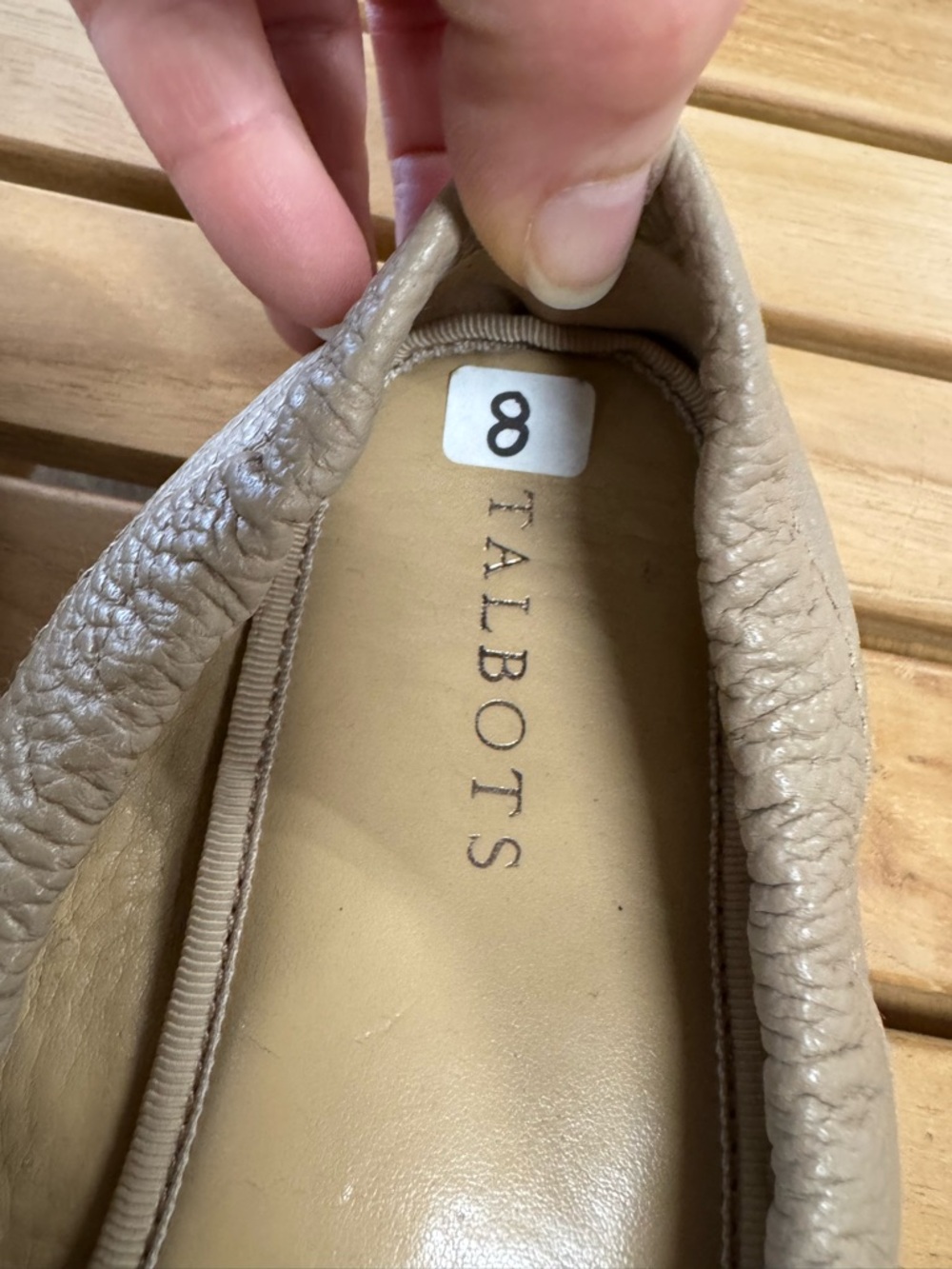 Talbots genuine leather moccasins. Size 8 two pairs. Beige is new with tags - Picture 10 of 10